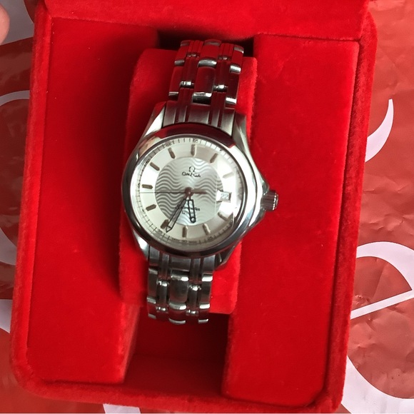 Beautiful ladies OMEGA -SWISS made watch ❤️‍?❤️‍?❤️‍? main image 14